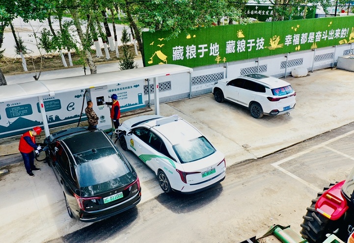 優(yōu)服務(wù)強保障 助力新能源汽車(chē)發(fā)展